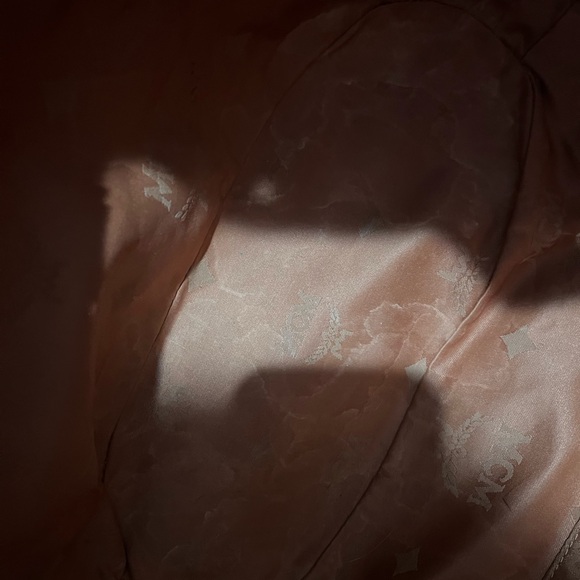 MCM COGNAC VISETOS WITH PINK LEATHER ACCENTS DRAWSTRING SHOULDER BAG - Picture 14 of 16